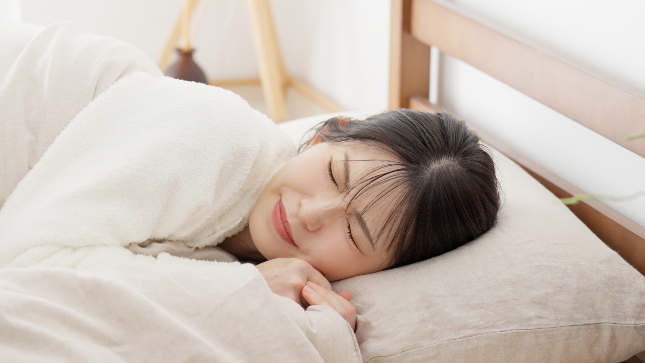 寝冷えする女性